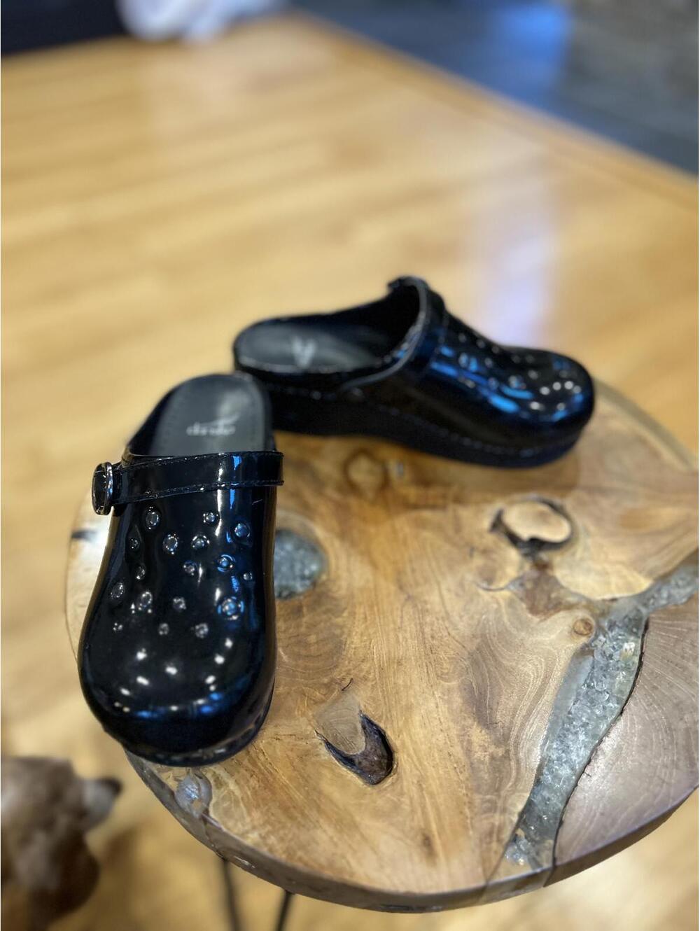 Dansko Black Patent Leather Clogs with Strap - Child Size 30